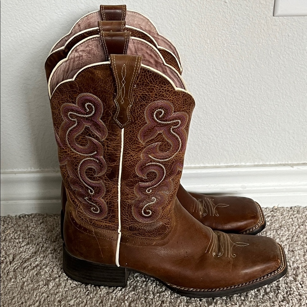 Brown Western Cowboy Boots with Pink Embroidery